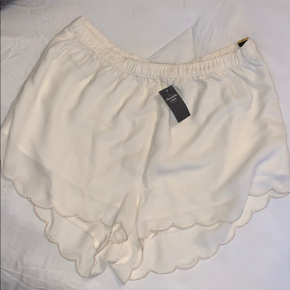 New with tags off white Aberceombie & Fitch shirts